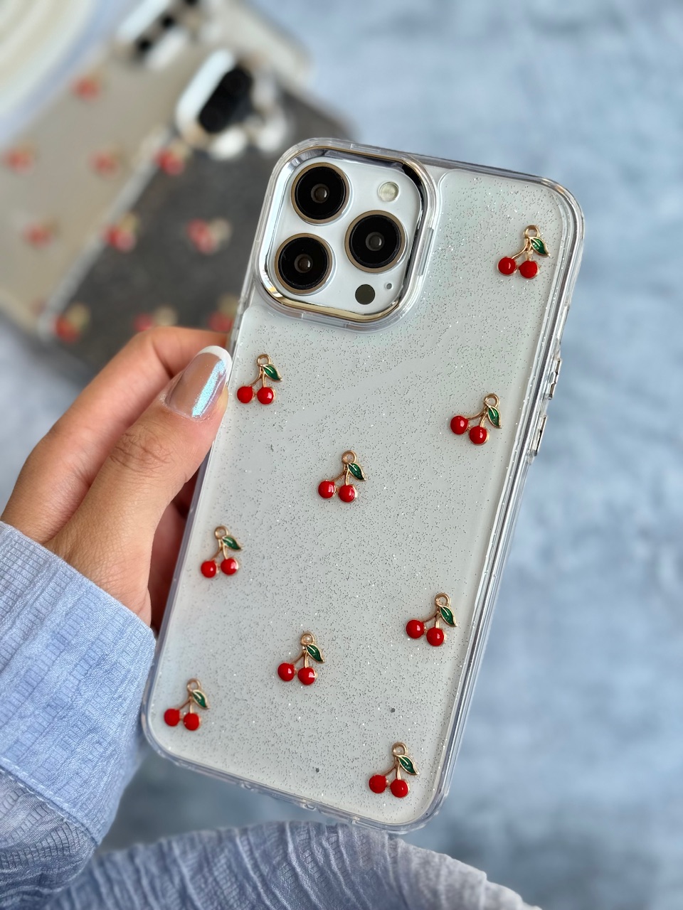 قاب گوشی آلبالو اکلیلی مناسب آیفون 13 و سایر گوشی های آیفون