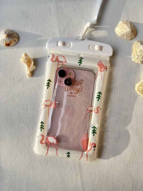 کاور ضدآب گوشی طرحدار نمای نزدیک