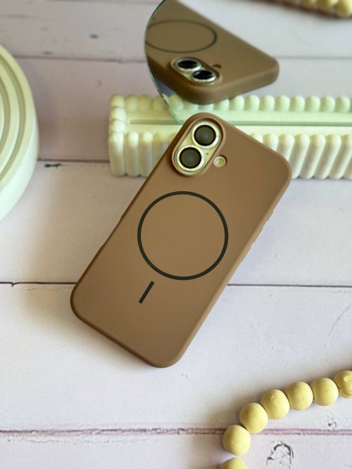 قاب سیلیکونی مگسیف قهوه ای مناسب آسفون 16 و سایر گوشی های آیفون