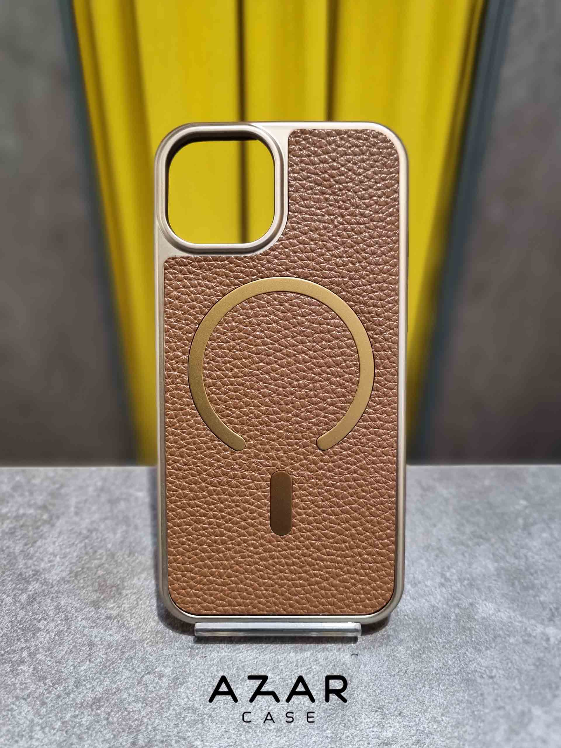 قاب گوشی چرمی مگسیف متال قهوه ای